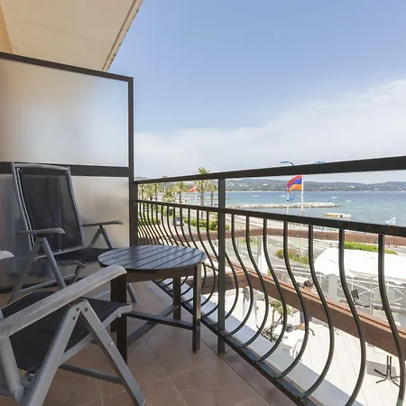 Les Alizés 3* Cavalaire-sur-Mer