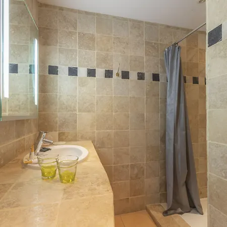 Hotell Les Alizes Cavalaire-sur-Mer