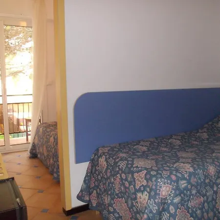 Les Alizes Hotel Cavalaire-sur-Mer